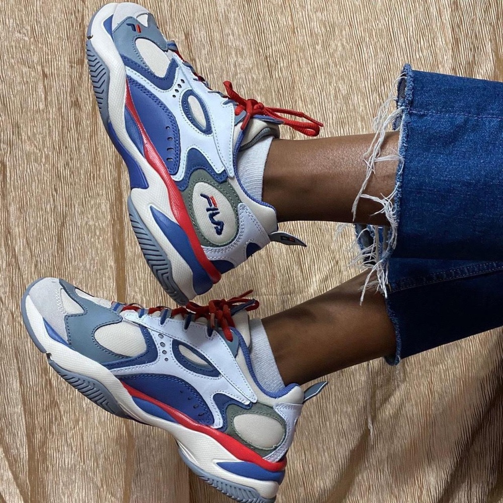 Fila Women's Boveasorus 8 Multicolor Shoes Sneakers red blue leather
Women’s 8